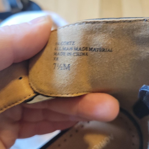 Adrienne Vittadini size 7.5 - Picture 2 of 4